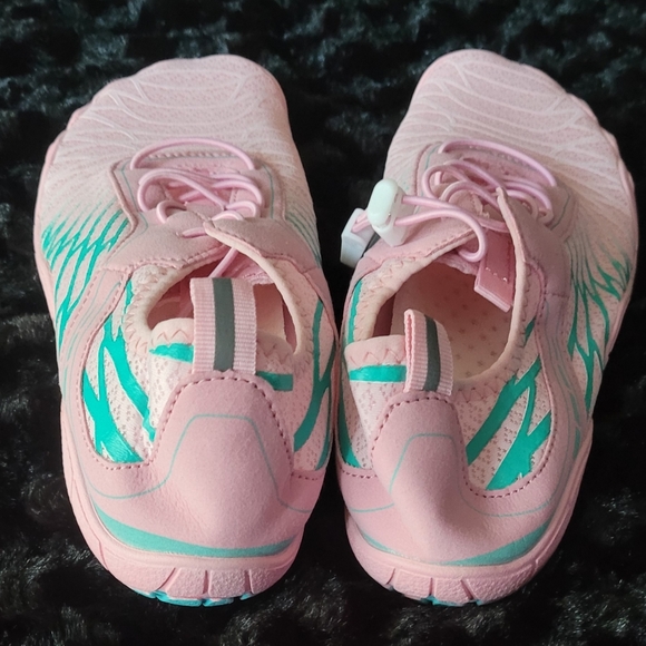 Barefoot Hiking/Walking Shoes. - Picture 4 of 4